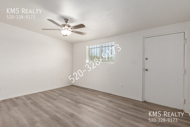 Building Photo - 260 N Melwood Ave