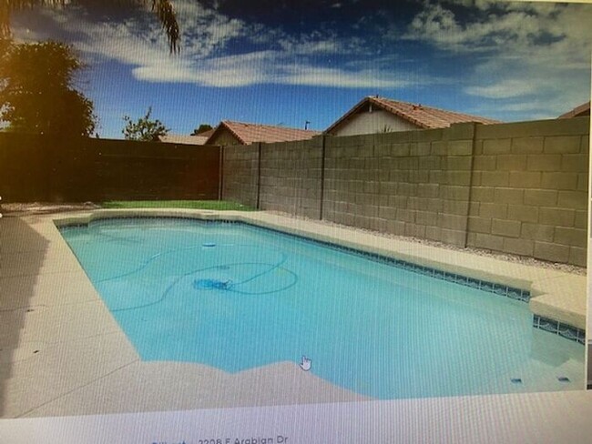Building Photo - $2,350 3 Bedroom Gilbert 85296 Home For Le...