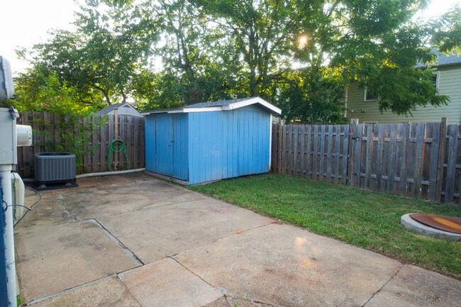 Building Photo - 9081 Bonham Cir