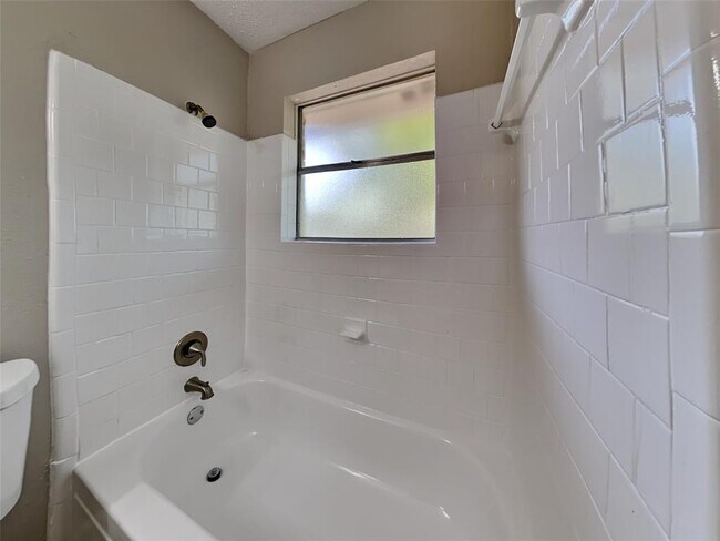 Building Photo - 7434 Tetela Dr