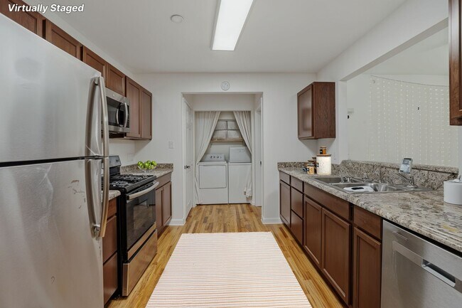 Building Photo - 208 Juniper Dr