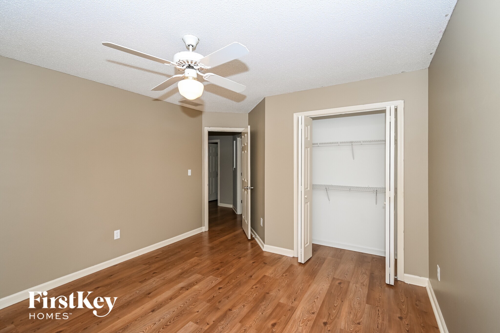 Building Photo - 5802 Millers Pond Ln