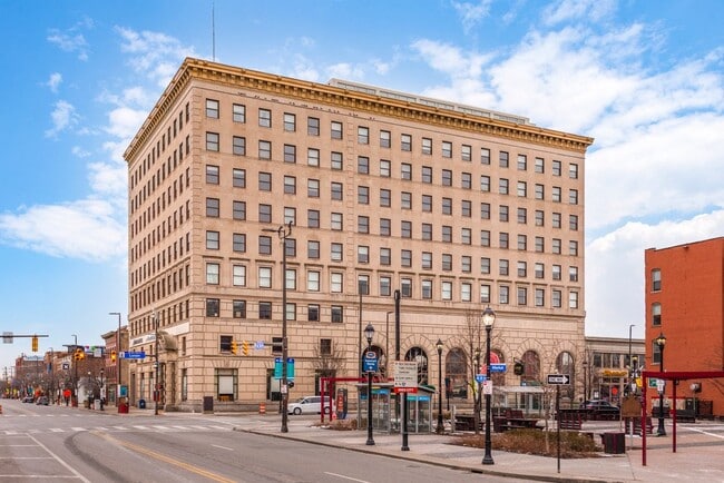 Building Photo - Market District Lofts