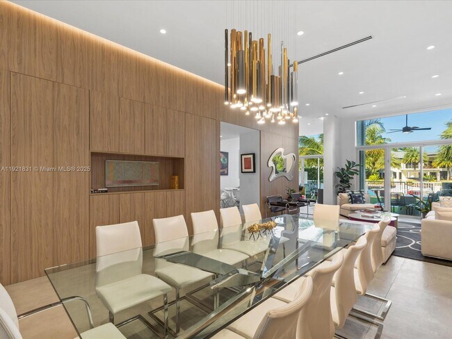 Building Photo - 3753 NE 214th St