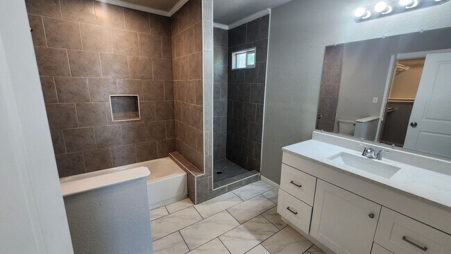 Building Photo - PALO ALTO HEIGHTS- 3bedroom 2 bath Home
