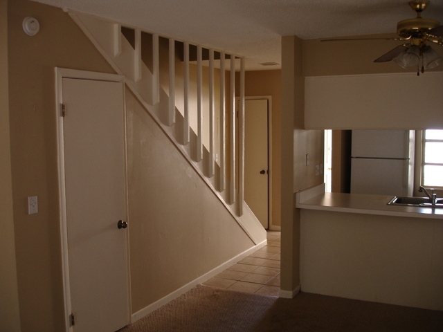 Building Photo - Edgewater Apartments