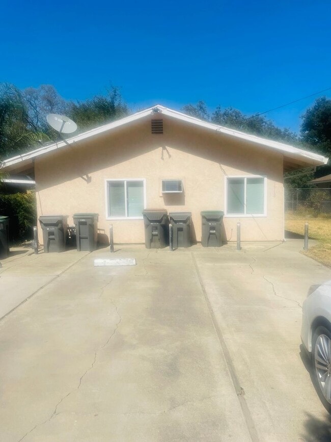 Building Photo - 9316001/51^^