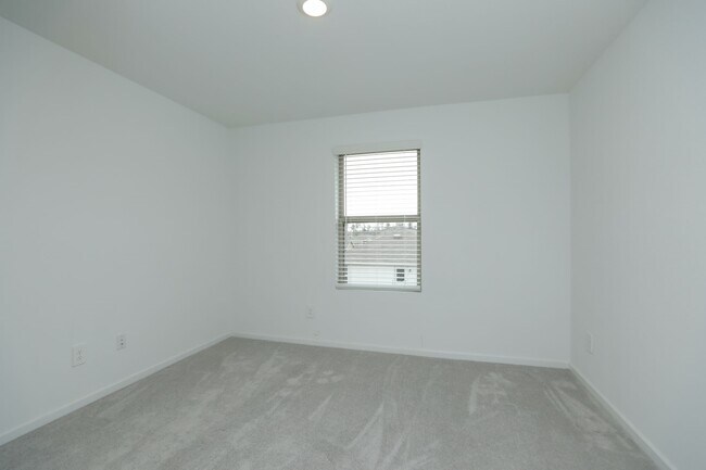 Building Photo - 2741 Cadiz Bay Dr