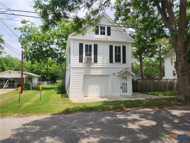 Primary Photo - 102 Duke St