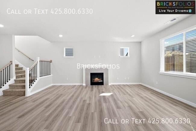 Building Photo - 8340 52nd St NE