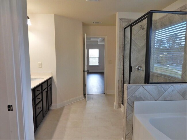 Building Photo - 2441 Melton Common Dr