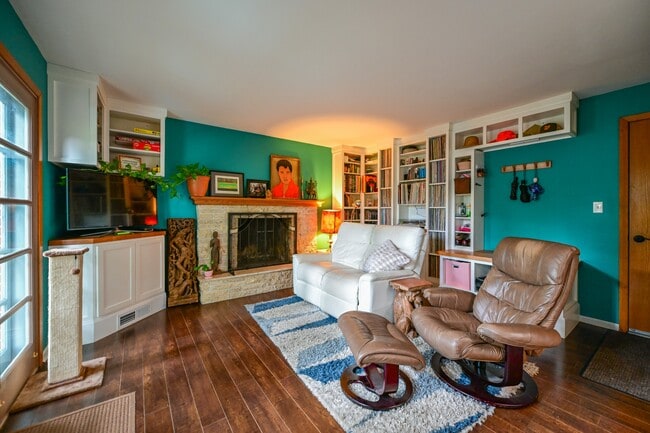 Building Photo - 50 Eden Pl