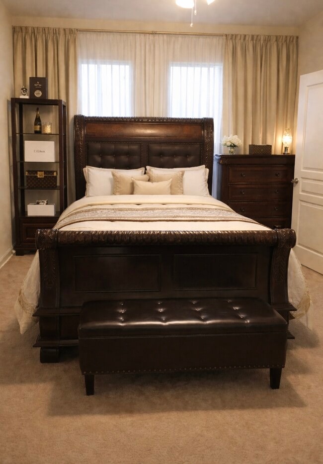 Building Photo - 8290 Gate Pkwy W