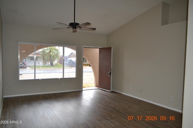 Building Photo - 2247 S Arizona Rd
