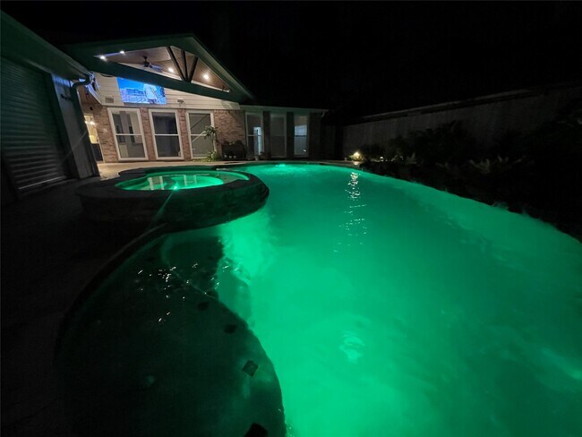 Building Photo - 2370 Calypso Ln