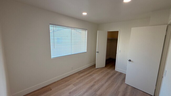 Building Photo - 331 S 49th St