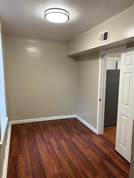 Building Photo - 3242 W 38th Pl