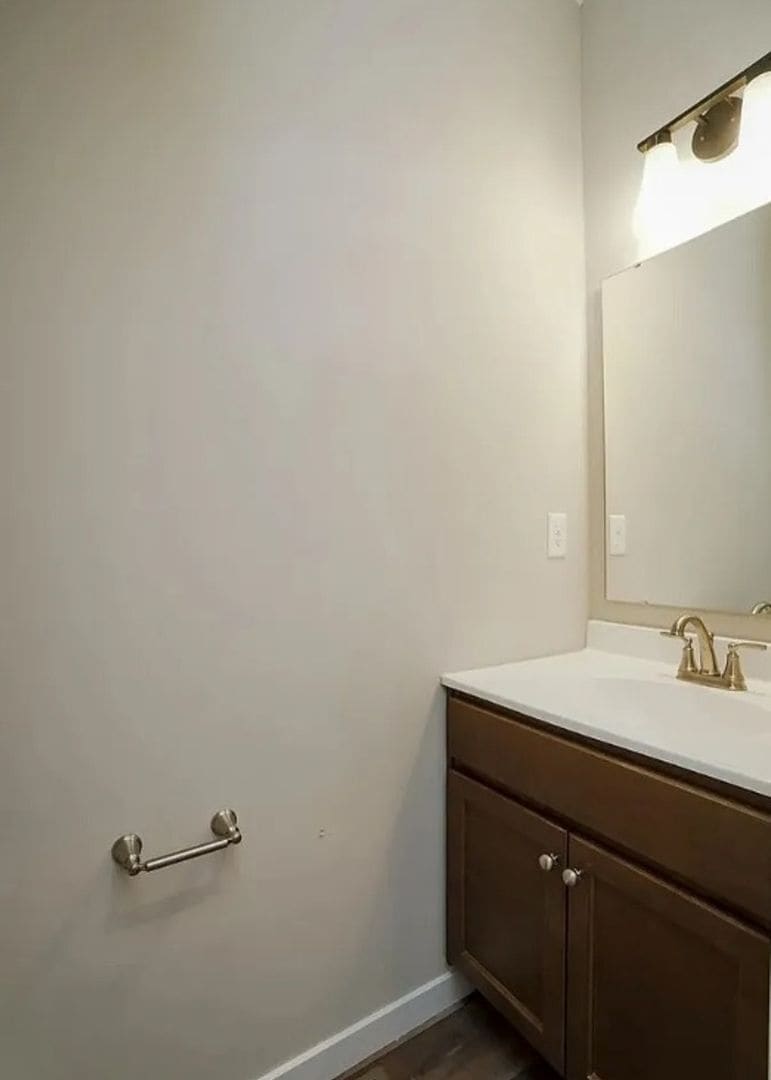 Building Photo - 6136 Old Rosebud Dr