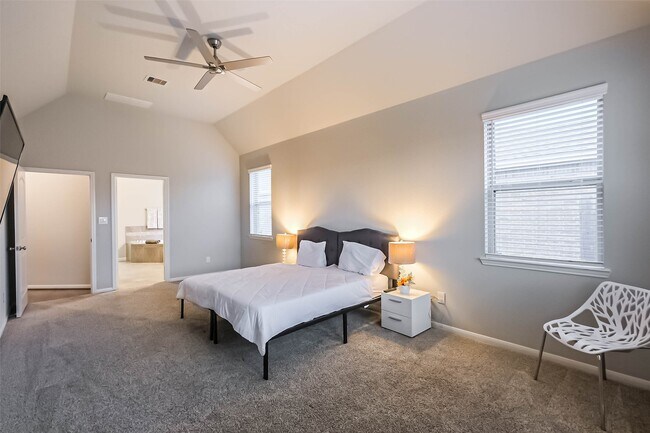 Building Photo - 6214 Scott Way