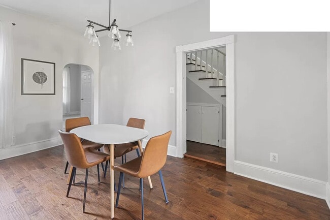 Building Photo - 2124 13th St SE