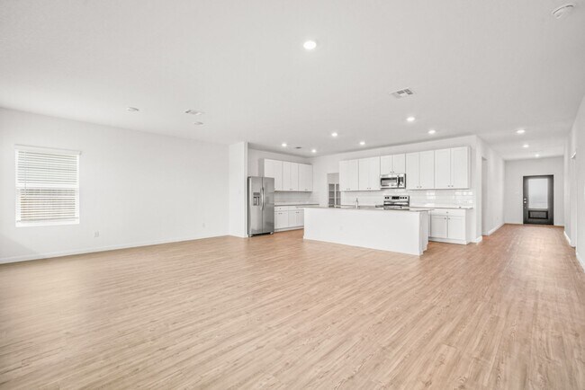 Building Photo - SIngle Story in Cordova Crossing!