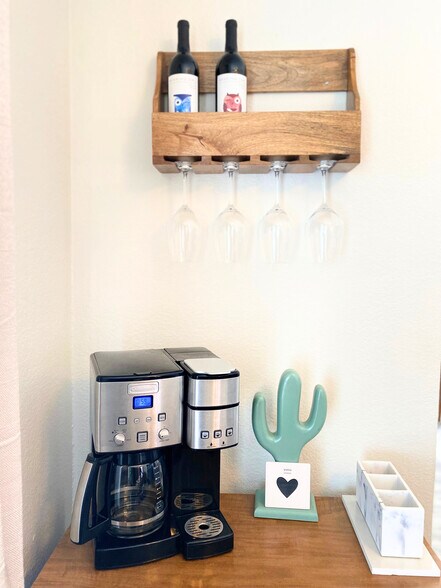 Cafecito & Wine Bar Station - 1778 W 28th St