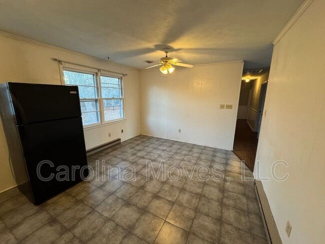 Building Photo - 129 Darby Ct