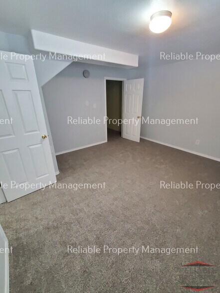 Building Photo - 4440 E Ladino Dr