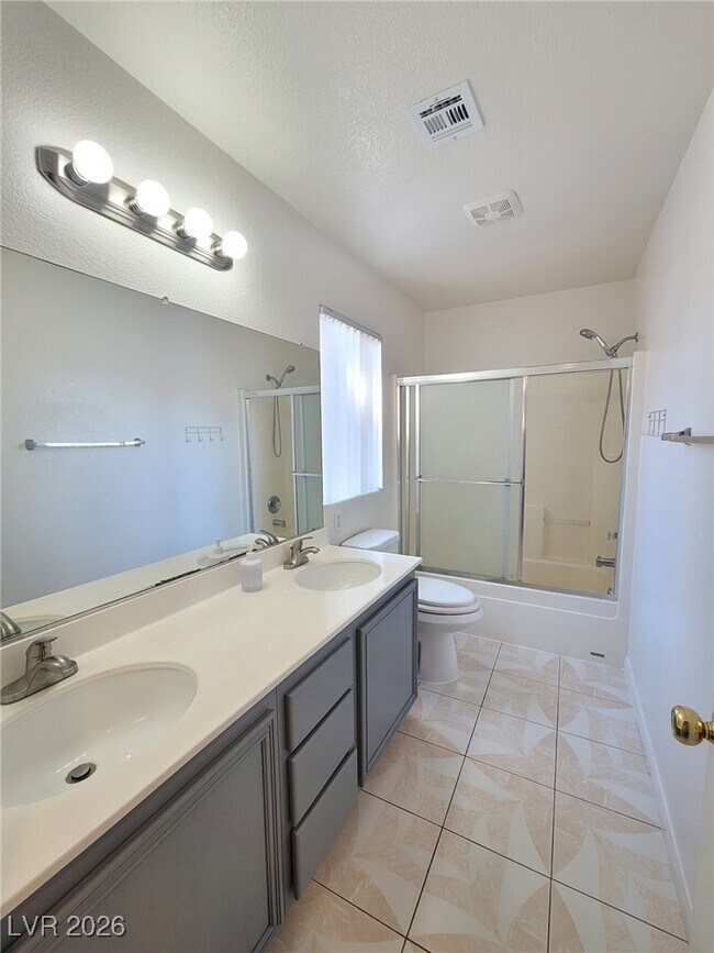 Building Photo - 9497 Rainfall Ave