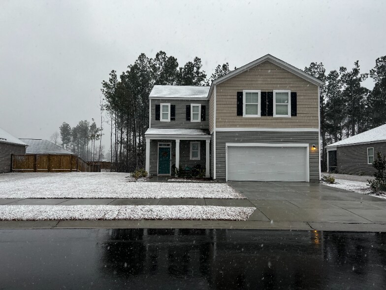 Building Photo - 5336 Black Oak Ct
