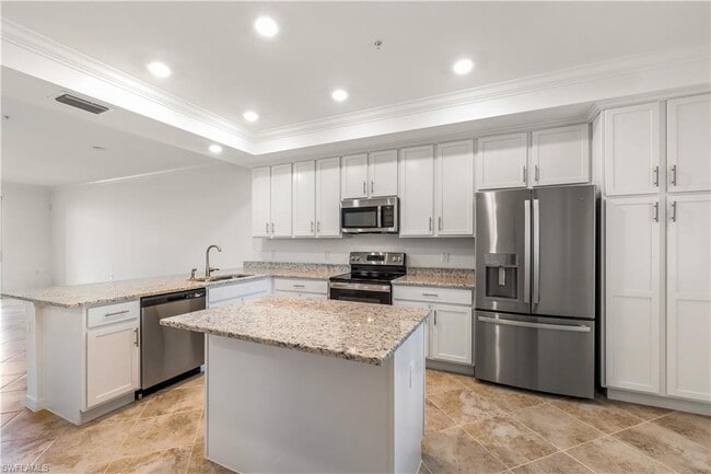 Building Photo - 43040 Greenway Blvd