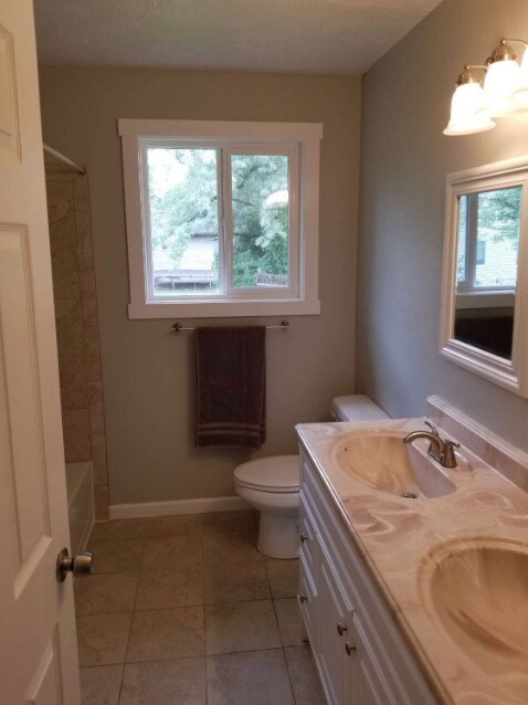 Upstairs - 575 Crimson Cir