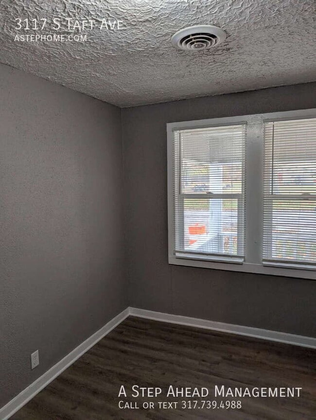 Building Photo - 3117 S Taft Ave