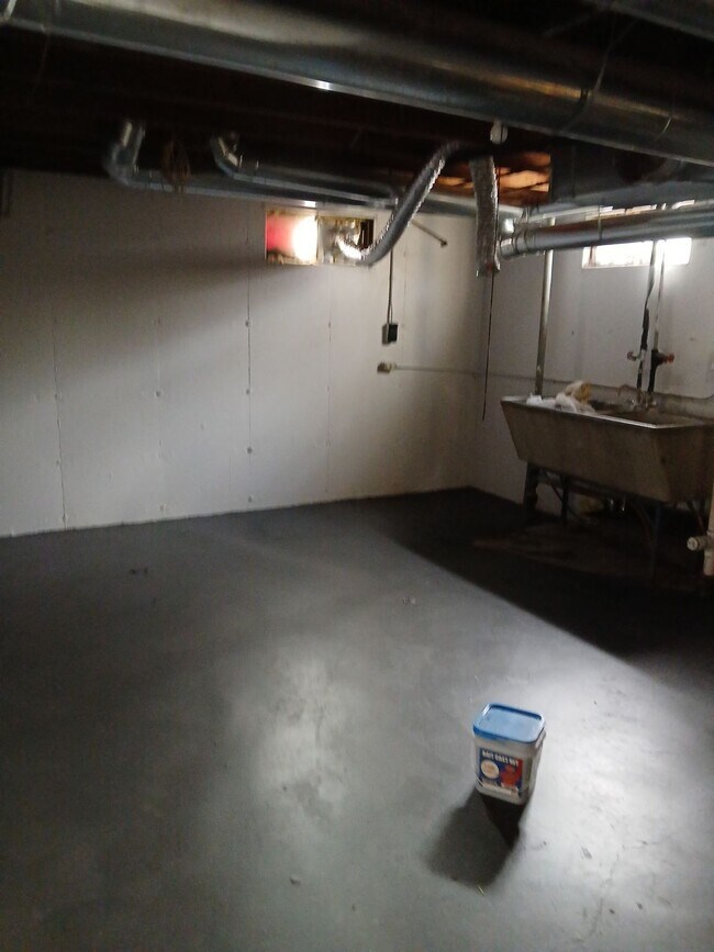 Building Photo - 4610 Illinois St