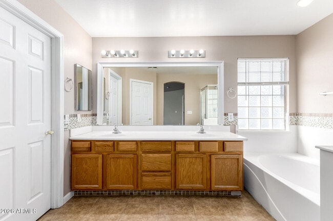 Building Photo - 1776 S 156th Ln