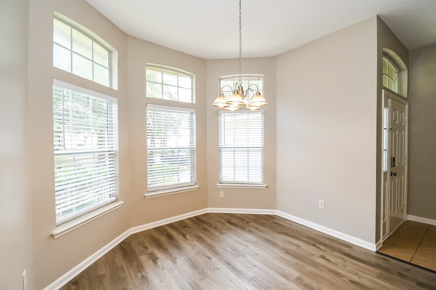 Building Photo - 3949 Leatherwood Dr