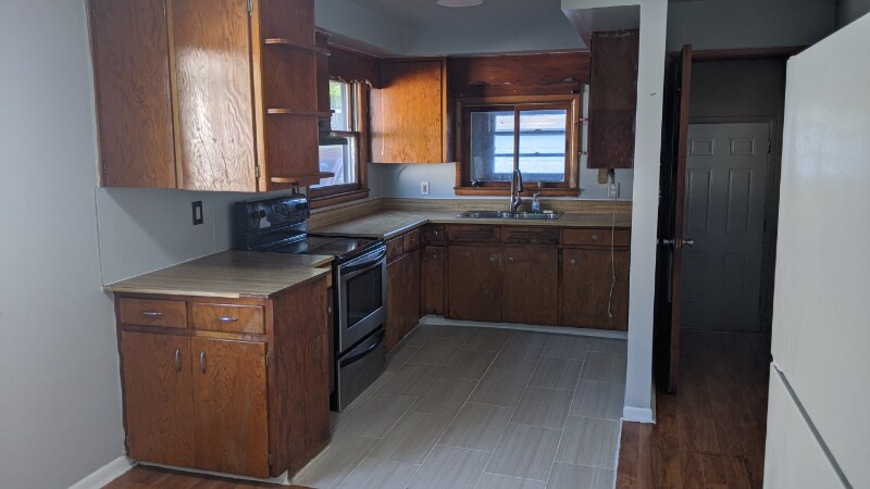 Building Photo - 53 W Fairmount Ave
