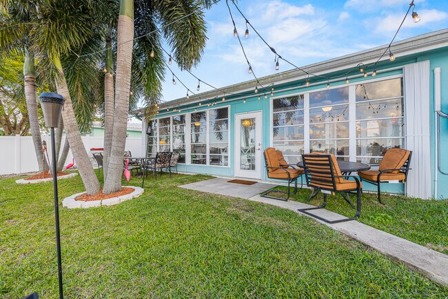 Dine Al Fresco under the stars - 1741 NW 39th St