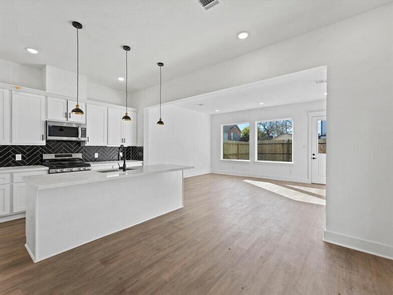 Building Photo - 4609 Terry St