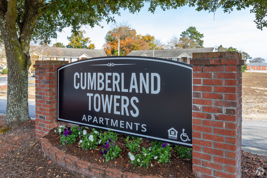 Building Photo - Cumberland Towers