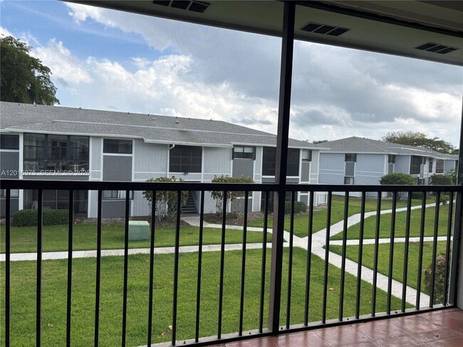 Building Photo - 9703 Hammocks Blvd