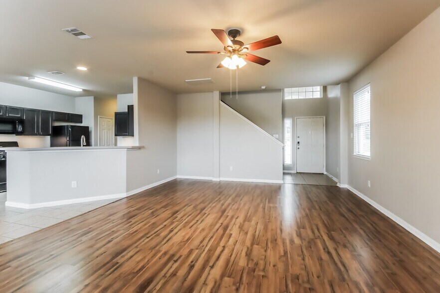 Building Photo - 18706 Walden Glen Cir