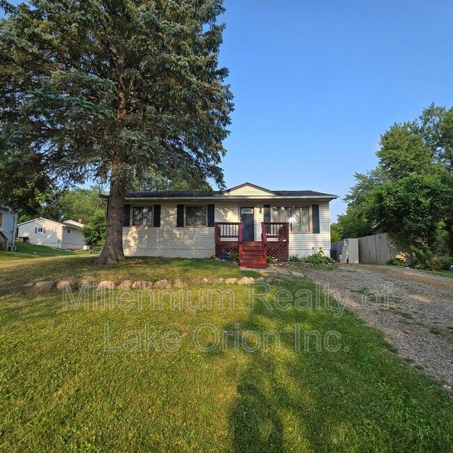 Building Photo - 730 Harry Paul Dr