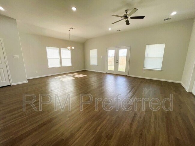 Building Photo - 1555 Rd 5728