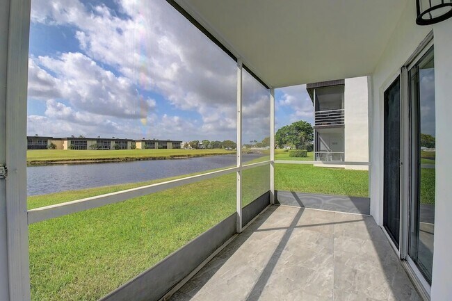 Building Photo - 974 Normandy Trail