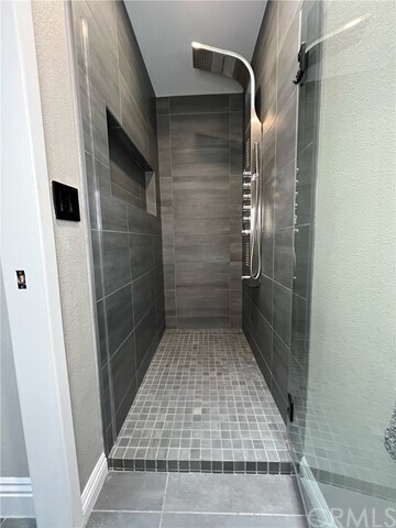 Building Photo - 7911 Woodlake Dr