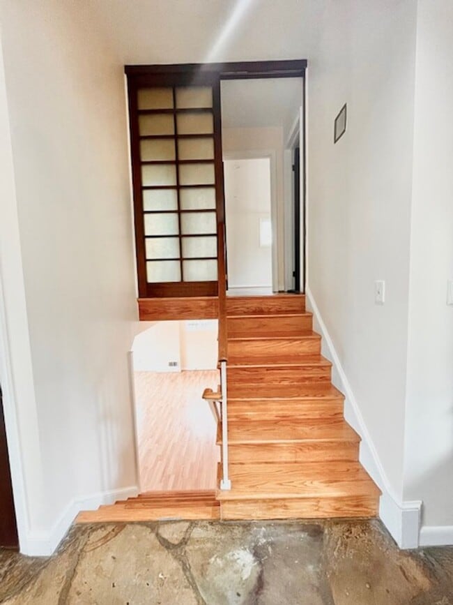 Building Photo - 8308 Whitman Dr