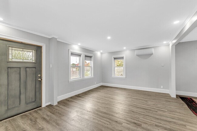 Building Photo - 107 Belle Ave