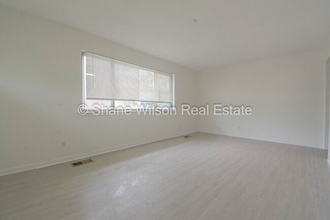 Building Photo - 2110 Appling St