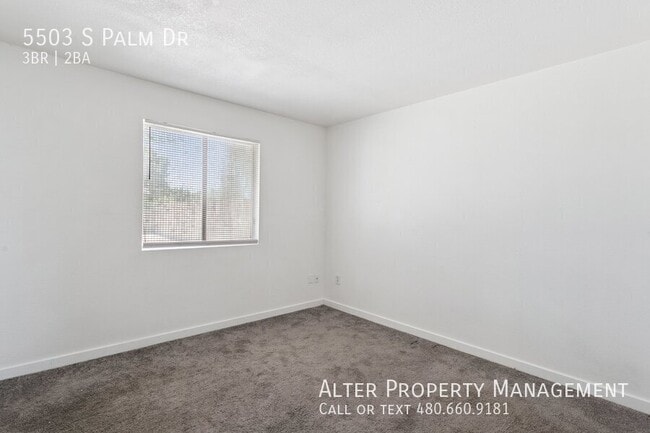 Building Photo - 5503 S Palm Dr